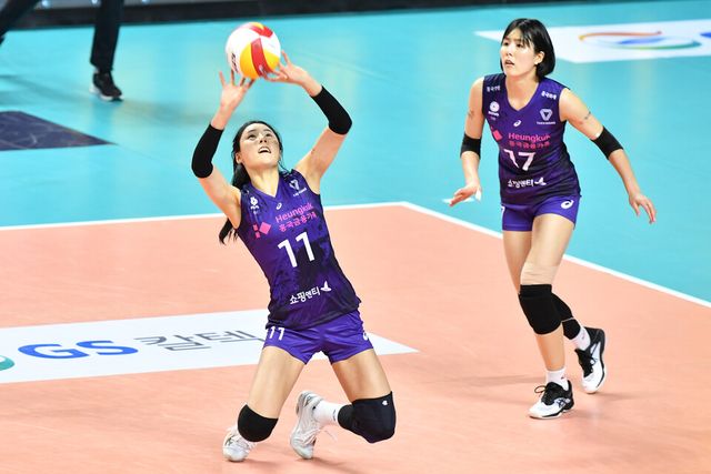 프로배구 V리그 여자부 흥국생명에서 함께 활약한 이재영(오른쪽)과 이다영. /KOVO 제공