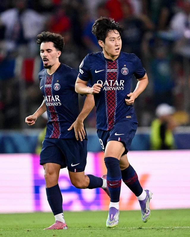 파리 생제르맹(PSG) 이강인(오른쪽). /PSG 페이스북
