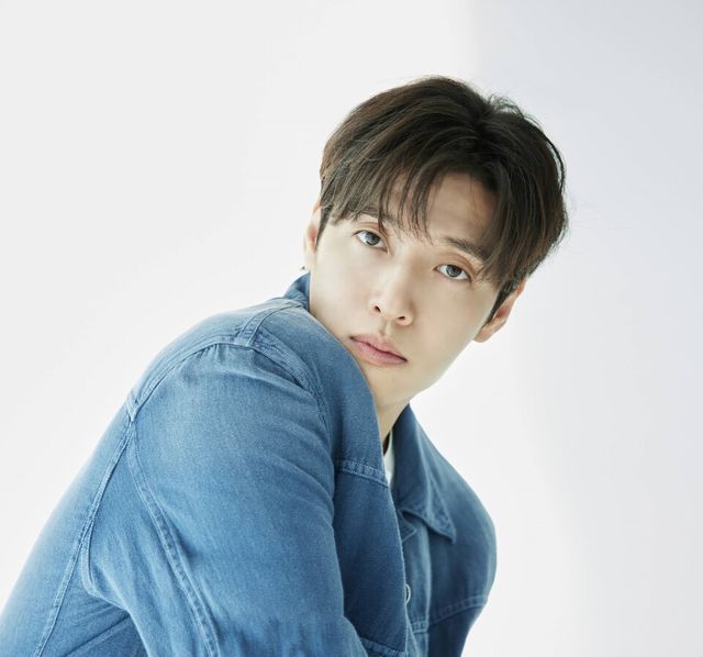 지프(Jeep®)의 브랜드 앰배서더 선정된 배우 강하늘./지프