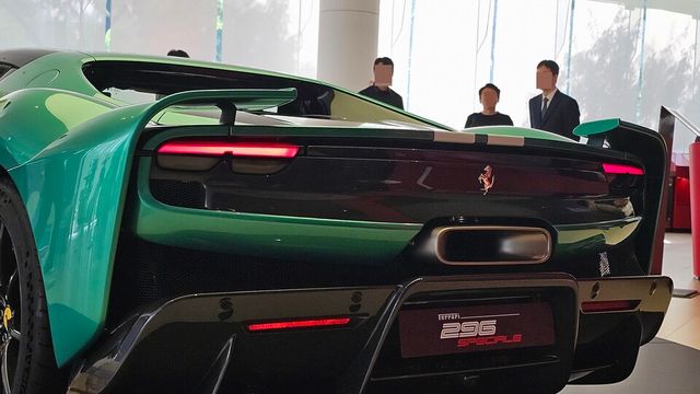 페라리 '296 스페치알레'의 후면./ 곽호준 기자