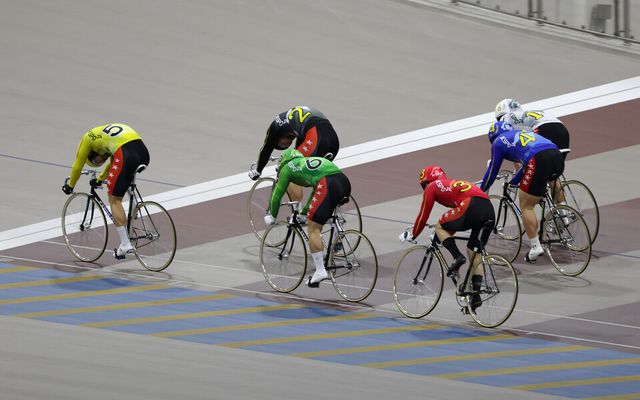 광명스피돔에서 특선급 선수들이 결승선을 향해 달려가고 있다. /국민체육진흥공단 제공