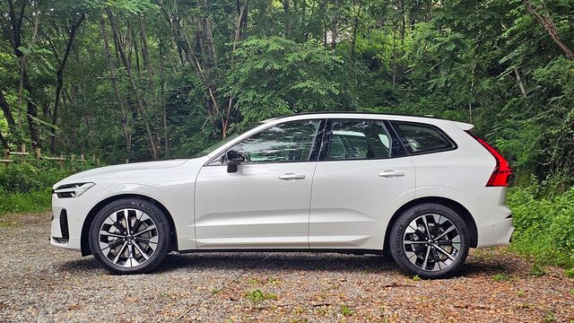 신형 볼보 XC60의 측면 모습. / 곽호준 기자