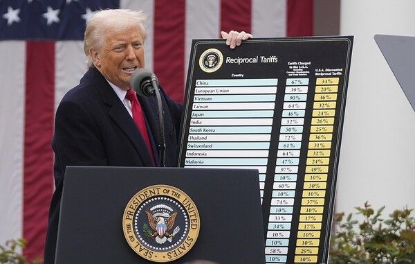 상호관세 발표하는 트럼프 미국 대통령. / 연합뉴스&nbsp;