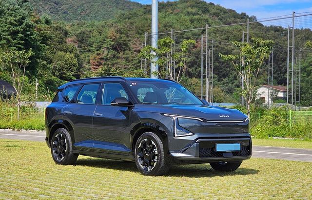 더 기아 'EV5'의 외관./ 곽호준 기자