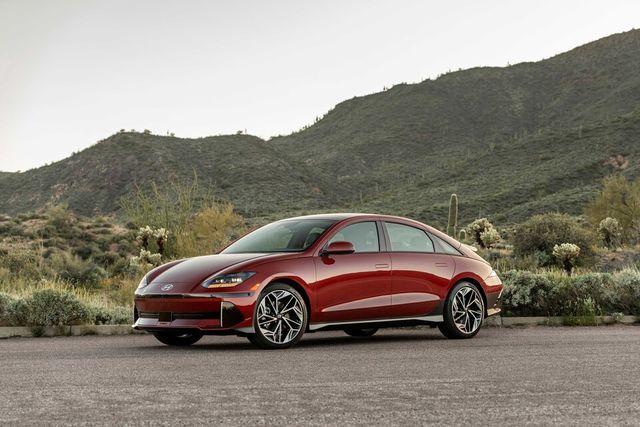 현대차 '더 뉴 아이오닉6'의 외관./현대자동차