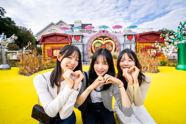 에메랄드시티로 변신한 에버랜드 포시즌스가든. /에버랜드 제공