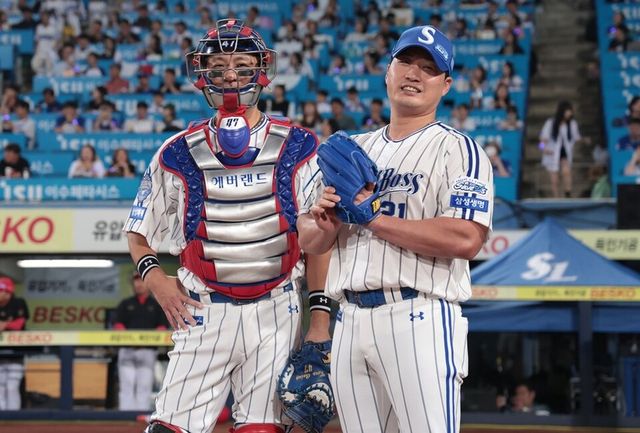 강민호(왼쪽)와 오승환. /삼성 라이온즈 제공