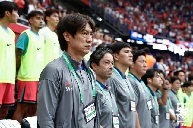 홍명보 축구 대표팀 감독을 비롯한 코치진. /대한축구협회 제공