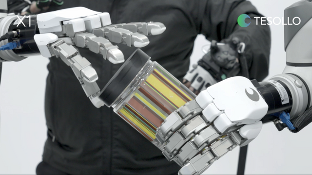 테솔로는 최근 소형 및 경량 휴머노이드 핸드 ‘DG-5F-S’를 새롭게 공개했다./테솔로