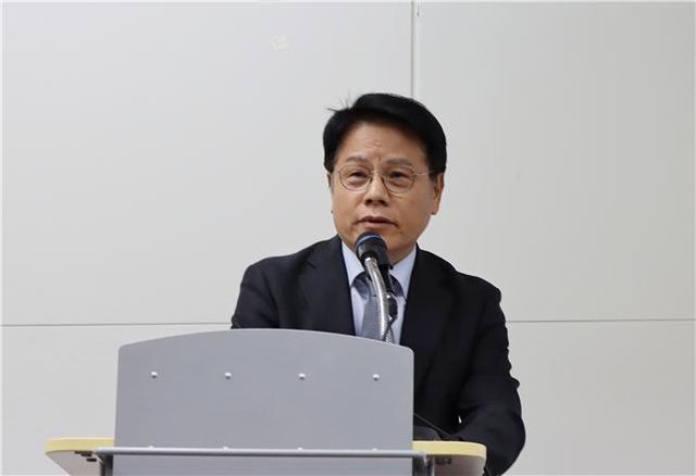 기술사 서명날인 법제화에 대해 설명하고 있는 남우기 회장./한국정보통신기술사회