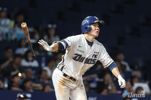 박민우가 26일 키움전 타격하고 있다. /NC 다이노스 제공