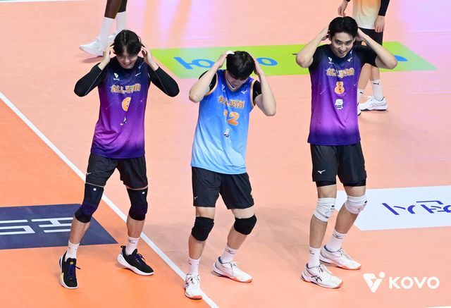 ​25일 강원도 춘천 호반체육관에서 열린 진에어 2025-2026 V리그 올스타전. /KOVO 제공[25일 강원도 춘천 호반체육관에서 열린 진에어 2025-2026 V리그 올스타전. /KOVO 제공