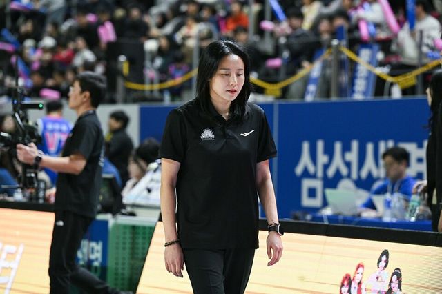 최윤아 신한은행 감독. /WKBL 제공