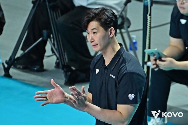 박철우 우리카드 감독대행. /한국배구연맹 제공