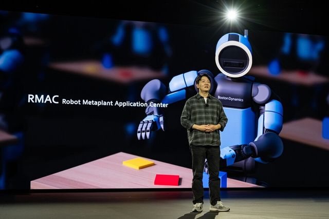 우승현 현대차그룹 GSO&nbsp;미래전략담당&nbsp;팀장이&nbsp;발표하는&nbsp;모습./현대차그룹