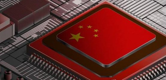 중국이 AI 반도체 자립을 목표로 GPU·HBM 생태계 구축에 나서고 있다. 기술 격차를 단기간에 좁히기보다 가격 경쟁력과 내수 기반을 무기로 하단 시장을 공략하는 전략이다.중국 반도체(PG)/연합뉴스