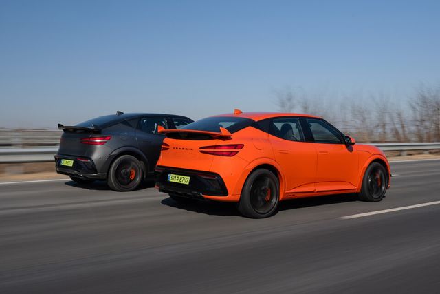 제네시스 'GV60 마그마'의 주행 모습./제네시스