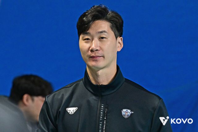 박철우 우리카드 감독대행. /한국배구연맹 제공