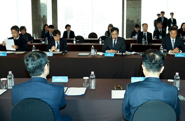 김민재 행정안전부 차관이 지난달 23일 서울 종로구 더플라자호텔 서울에서 열린 '공공 마이데이터 추진체계 강화를 위한 협약식'에서 인사말을 하고 있다. 사진/ 연합뉴스