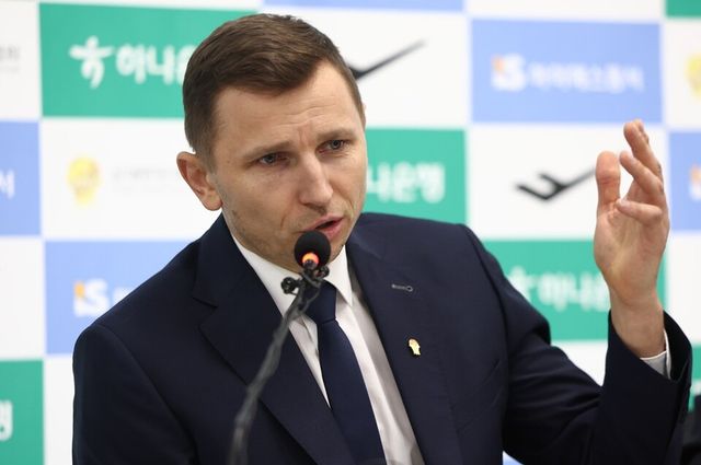 니콜라이스 마줄스 한국 농구 대표팀 감독. /연합뉴스