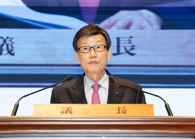 25일 코엑스에서 열린 2026년도 한국무역협회 정기총회에서 윤진식 무역협회장이 개회사를 하고 있다./무협 