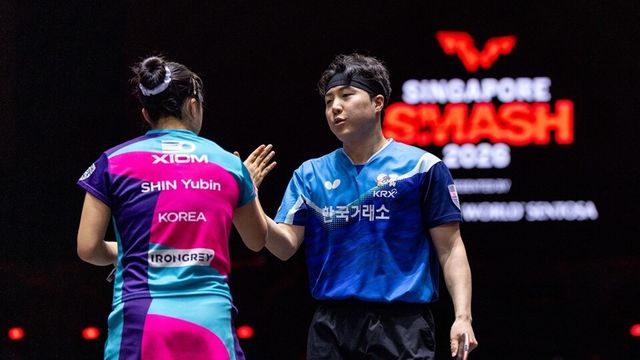 신유빈(왼쪽)과 임종훈이 싱가포르 스매시에 출전해 호흡을 맞추고 있다. /WTT 홈페이지 갈무리