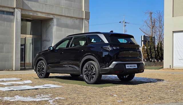 푸조 '올 뉴 5008 스마트 하이브리드 알뤼르'의 외관./곽호준 기자