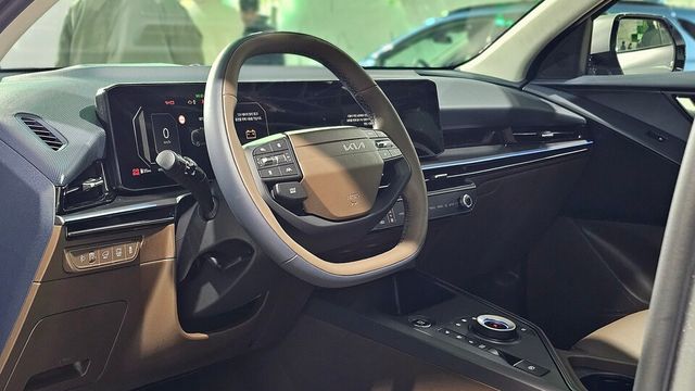 기아 '더 뉴 니로'의 스티어링 휠./곽호준 기자