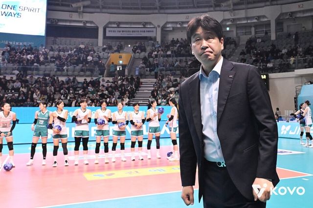 김종민 한국도로공사 감독. /한국배구연맹 제공