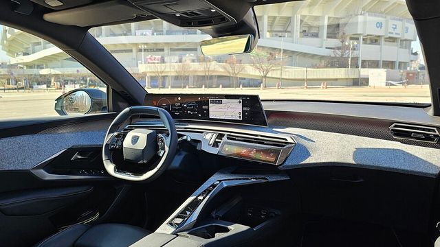 푸조 '3008'의 실내./곽호준 기자