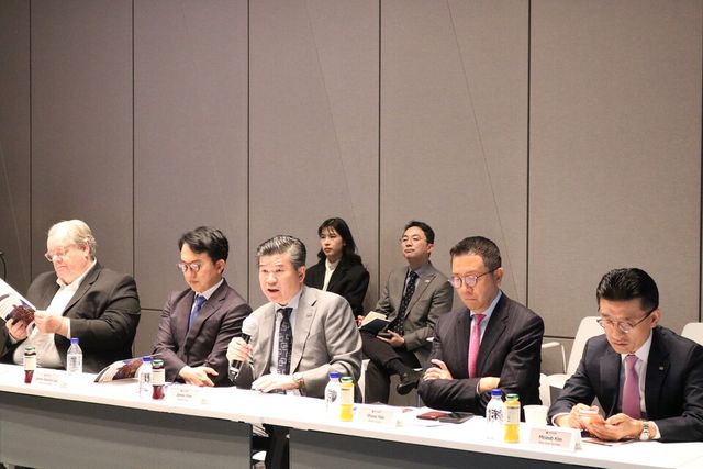 주한미국상공회의소(암참)가 한국은행 금융통화위원회 이수형 위원을 초청해 통화정책 방향과 경제 전망을 논의했다./암참