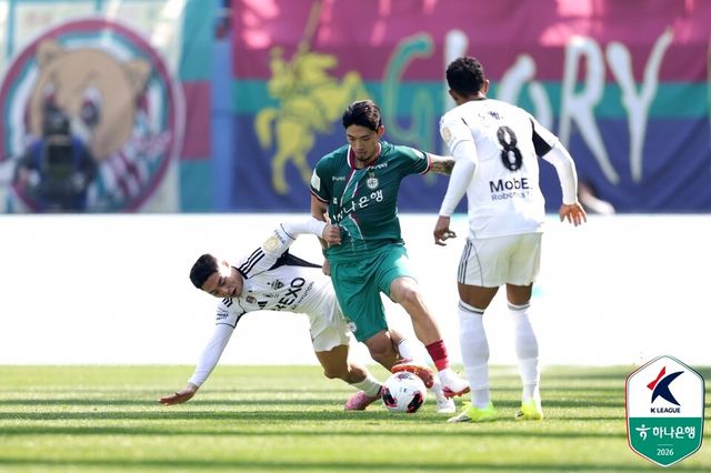 프로축구 K리그1(1부) 대전 하나 시티즌 박규현(가운데). /한국프로축구연맹 제공