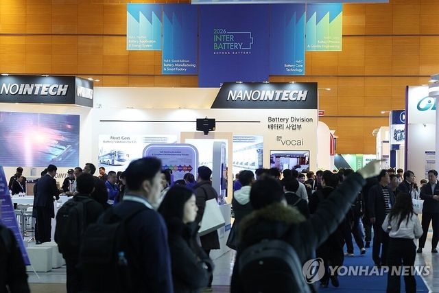 지난 3월 11일 서울 강남구 코엑스에서 배터리 산업 전문 전시회 '인터배터리 2026'이 열리고 있다./ 연합뉴스
