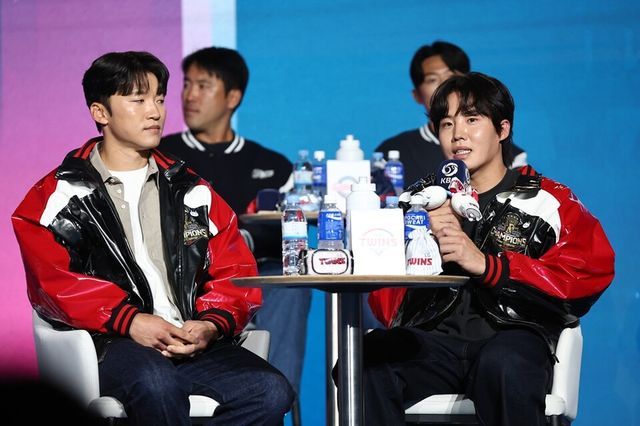 박해민(왼쪽)과 임찬규. /연합뉴스