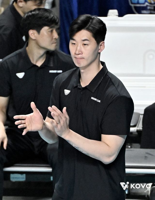 박철우 우리카드 감독대행. /한국배구연맹 제공