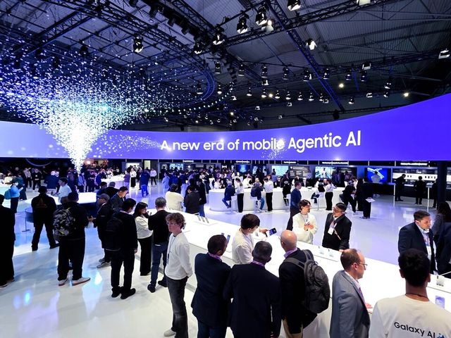 삼성전자, 2030년까지 국내외 생산 공장&nbsp;'AI 자율 공장(AI Driven Factory)'으로 전환 발표./삼성전자