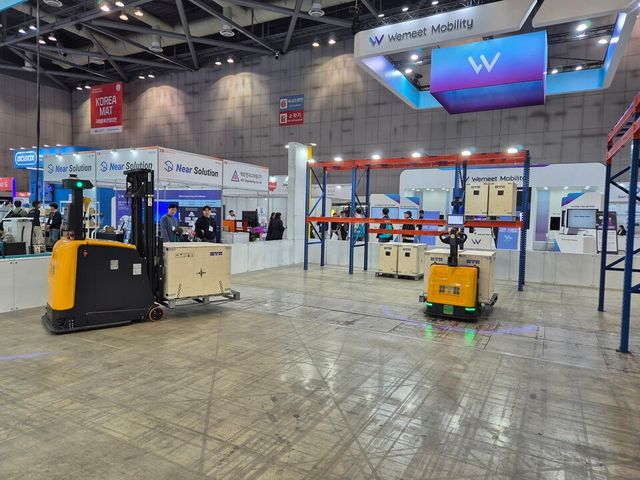 국토교통부가 후원하고 한국통합물류협회가 주최하는 ‘제16회 국제물류산업대전’이 31일 일산 킨텍스에서 개막했다./임준혁 기자