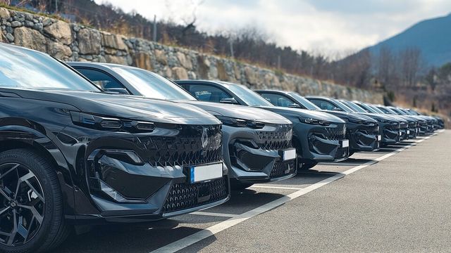 르노 '필랑트&nbsp;하이브리드 E-Tech' 알핀 에스프리 트림의 외관./곽호준 기자&nbsp;