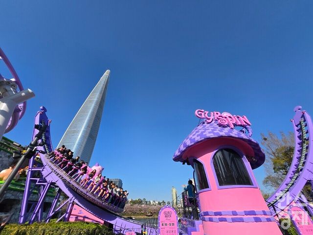 지난 7일 찾은 롯데월드 메이플 아일랜드 존의 리뉴얼 어트랙션 자이로스핀의 모습. /박종민 기자