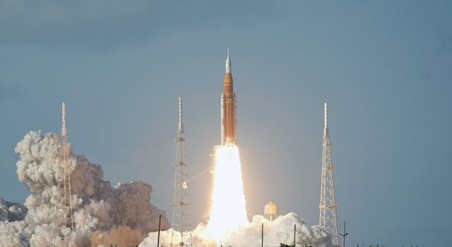 유인 달 탐사선 '아르테미스 Ⅱ' 발사./연합뉴스