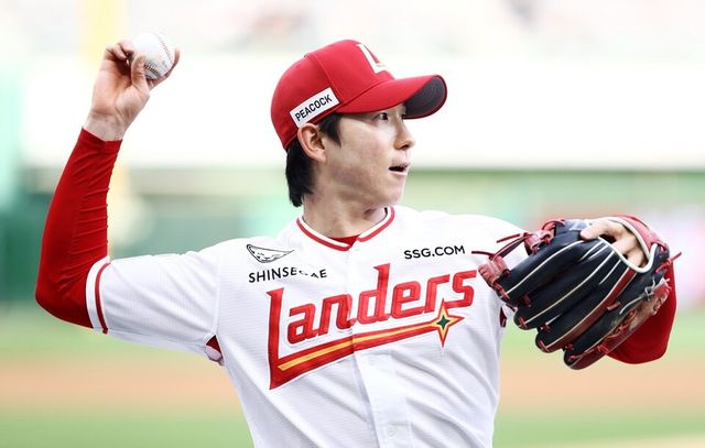 박성한이 수비 훈련에 나서고 있다. /SSG 랜더스 제공