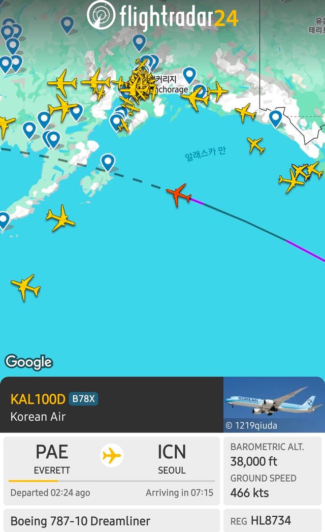 한국을 향해 날아오고 있는 대한항공 B787-10 16호기. /flightradar24