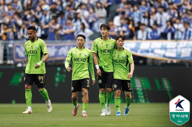 프로축구 K리그1(1부) 디펜딩 챔피언 전북 현대가 라이벌전에서 웃었다. /한국프로축구연맹 제공
