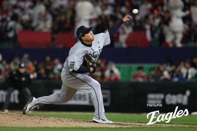 류현진이 투구하고 있다. /한화 이글스 제공
