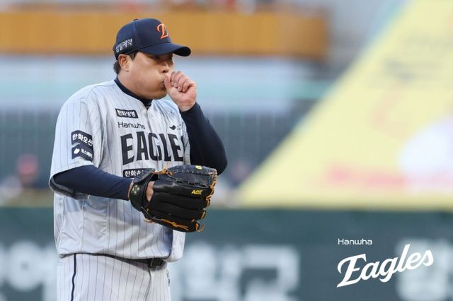 류현진이 7일 SSG전 등판해 투구하고 있다. /한화 이글스 제공