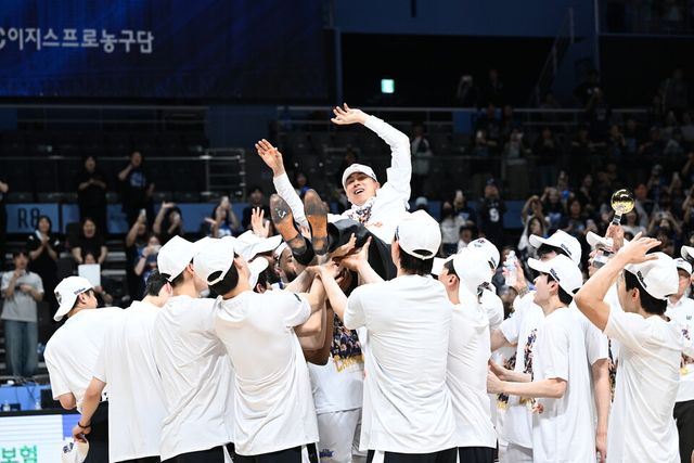 프로농구 부산 KCC 이상민 감독. /KBL 제공