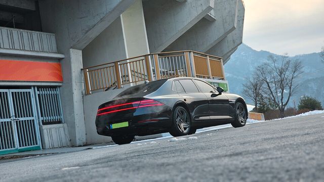 제네시스&nbsp;'G90 블랙'의 외관./곽호준 기자