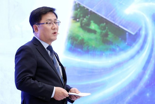 김성환 기후부 장관이 29일 청와대에서 이재명 대통령 주재로 열린 '3대 메가프로젝트 국민보고회'에서 발표하고 있다./ 연합뉴스