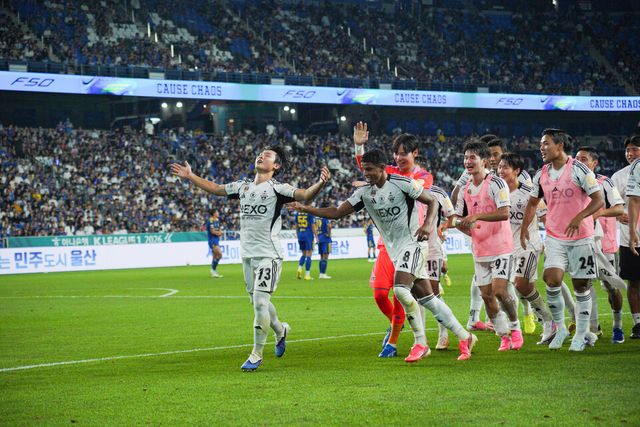11일 울산문수축구경기장에서 열린 울산 HD와 K리그1 17라운드 원정 경기에서 프로 데뷔 골을 터뜨린 김예건. /전북 현대 제공