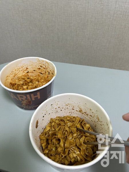 조리 중인 모습./ 하지현 기자